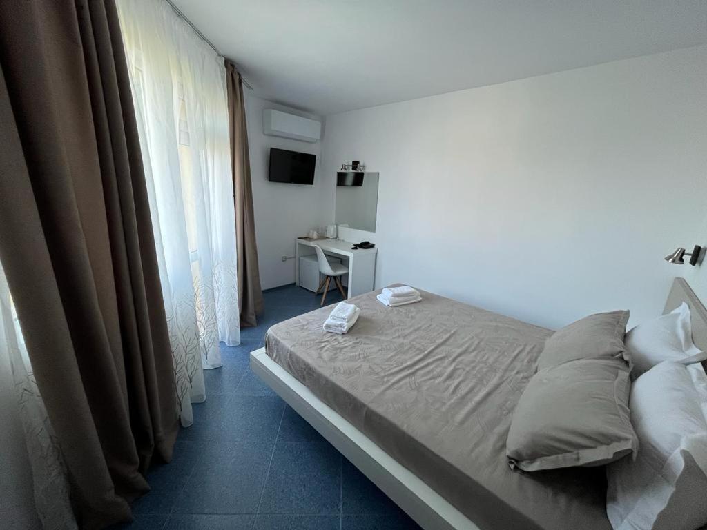 Satmar Hotel Lozenets Ngoại thất bức ảnh